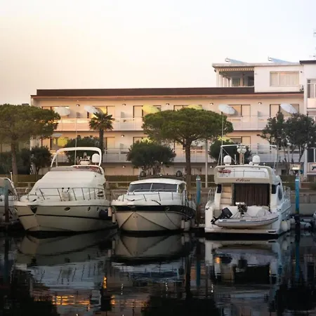 Apartment By The In Lignano - Beahost