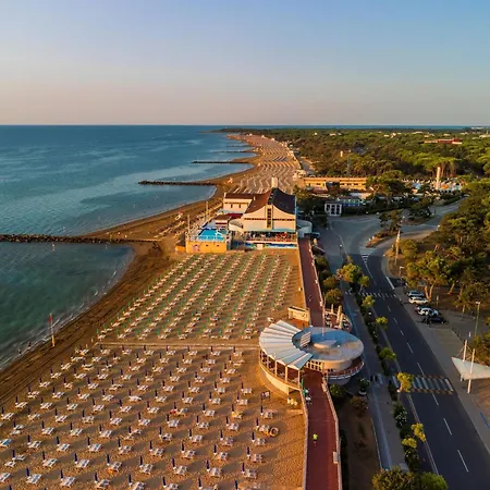 By The In Lignano - Beahost Apartment *